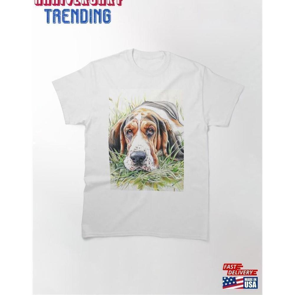 Basset Hound Gentle Eyes Heartwarming Dog Lover Art Graphic T-Shirt